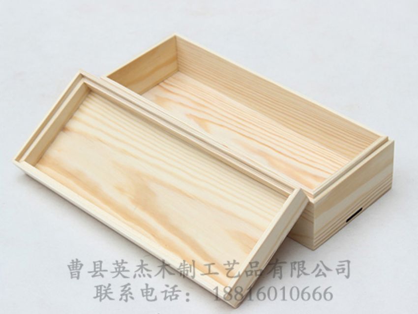 點擊查看詳細信息<br>標題：松木禮品盒可用繩子捆蝴蝶結 閱讀次數(shù)：925