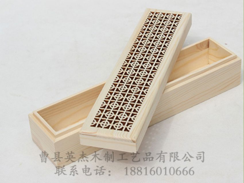 點(diǎn)擊查看詳細(xì)信息<br>標(biāo)題：松木鏤空高檔木盒 閱讀次數(shù)：1141