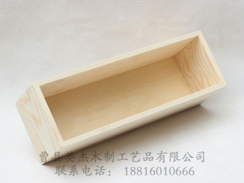 點(diǎn)擊查看詳細(xì)信息<br>標(biāo)題：松木原木色儲(chǔ)物盒 閱讀次數(shù)：1102