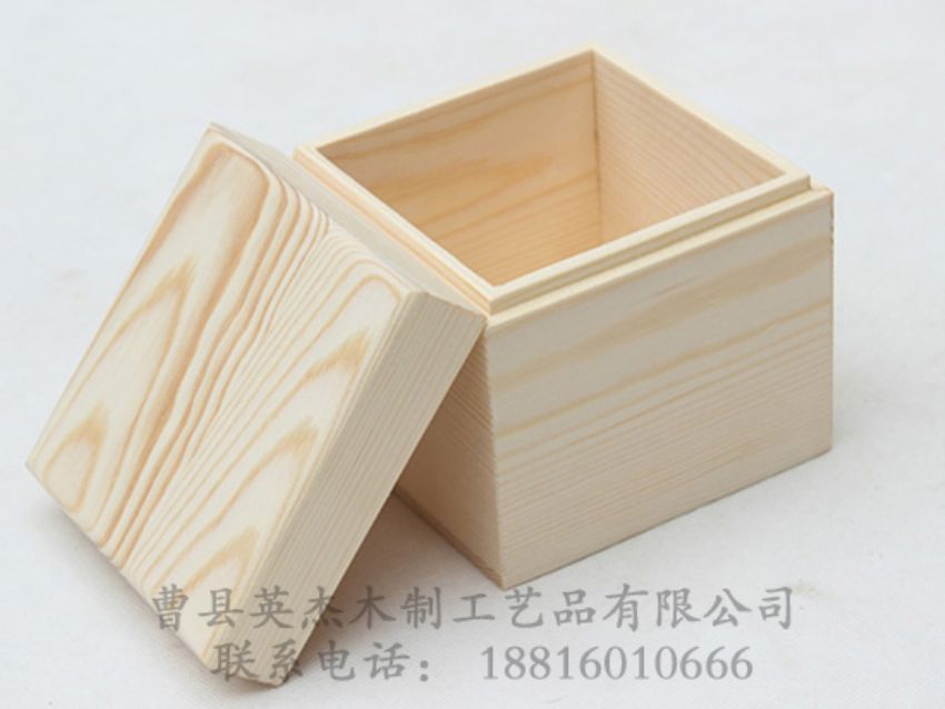 點(diǎn)擊查看詳細(xì)信息<br>標(biāo)題：松木原木色方盒 閱讀次數(shù)：1135