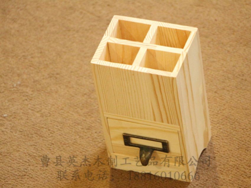 點(diǎn)擊查看詳細(xì)信息<br>標(biāo)題：出口小筆筒 閱讀次數(shù)：845