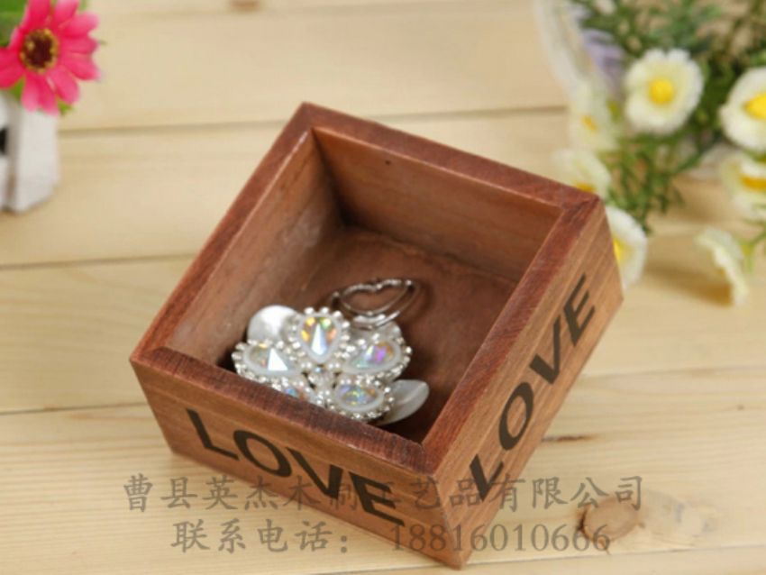 點(diǎn)擊查看詳細(xì)信息<br>標(biāo)題：仿古小花盆 閱讀次數(shù)：855