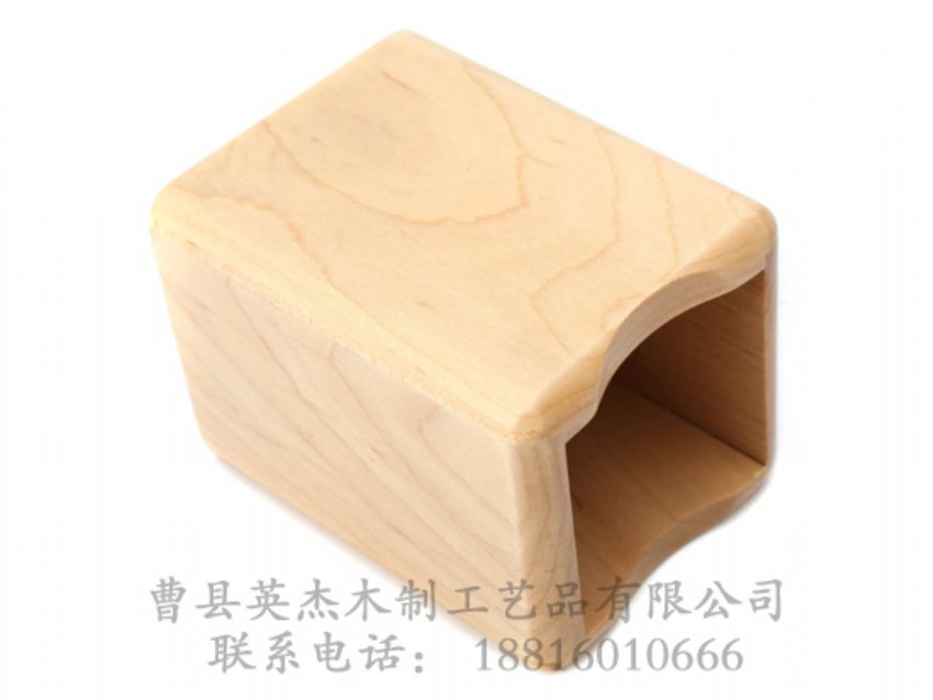 點(diǎn)擊查看詳細(xì)信息<br>標(biāo)題：木制筆筒 閱讀次數(shù)：924