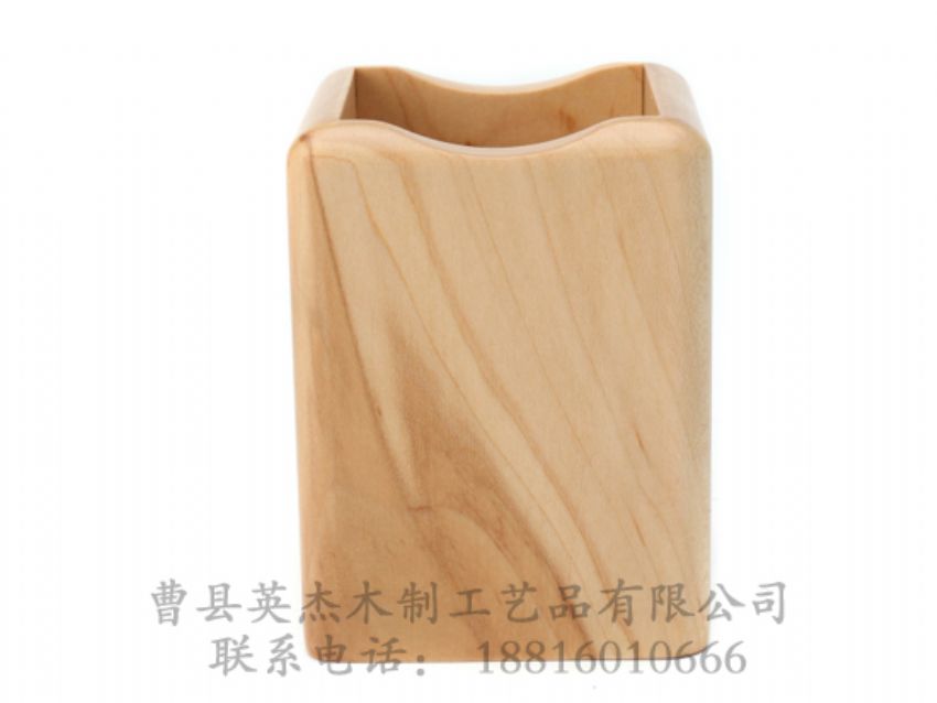 點(diǎn)擊查看詳細(xì)信息<br>標(biāo)題：木制筆筒 閱讀次數(shù)：908