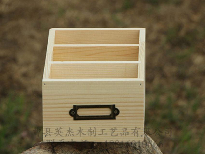 點擊查看詳細(xì)信息<br>標(biāo)題：出口3格儲物盒 閱讀次數(shù)：1014