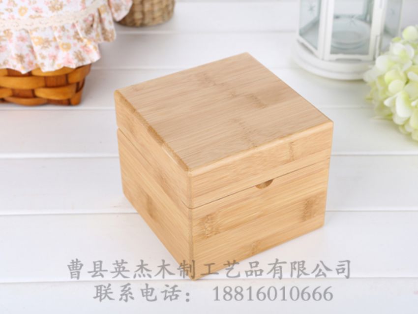 點(diǎn)擊查看詳細(xì)信息<br>標(biāo)題：竹木精油木盒 閱讀次數(shù)：921
