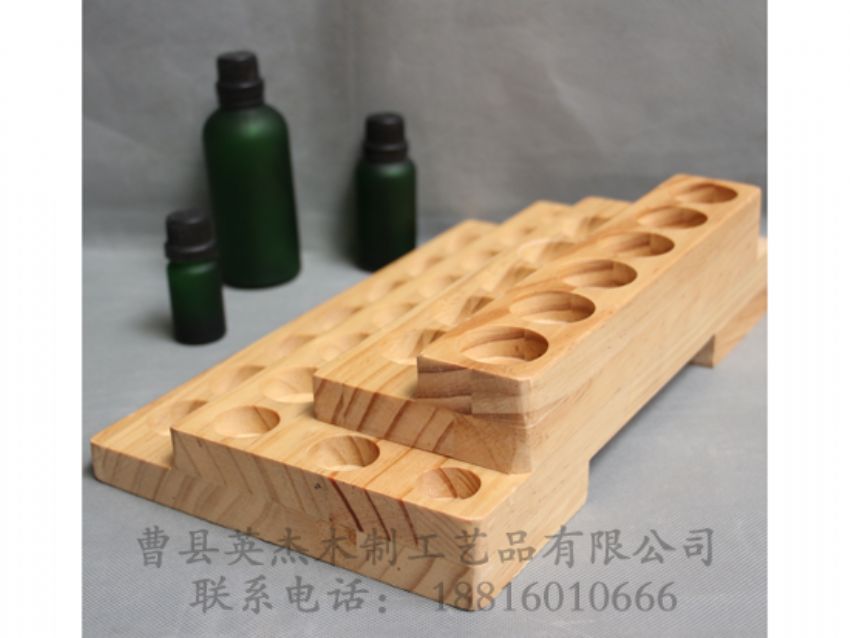 點(diǎn)擊查看詳細(xì)信息<br>標(biāo)題：竹木精油木盒 閱讀次數(shù)：976