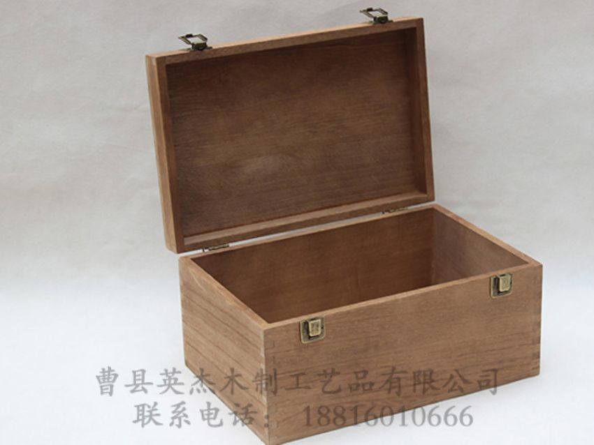 點(diǎn)擊查看詳細(xì)信息<br>標(biāo)題：復(fù)古松木盒 閱讀次數(shù)：2607