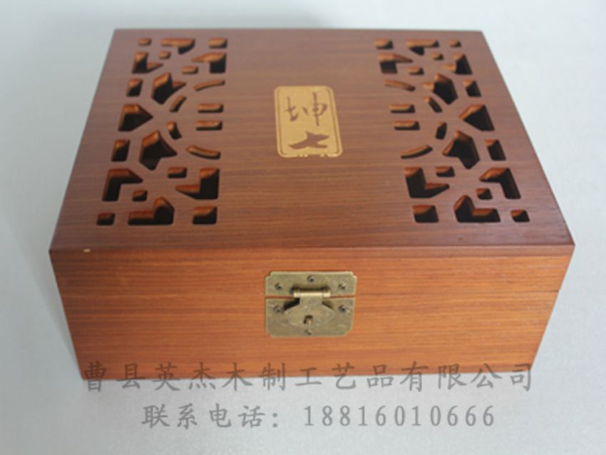 點(diǎn)擊查看詳細(xì)信息<br>標(biāo)題：竹木茶葉盒 閱讀次數(shù)：892