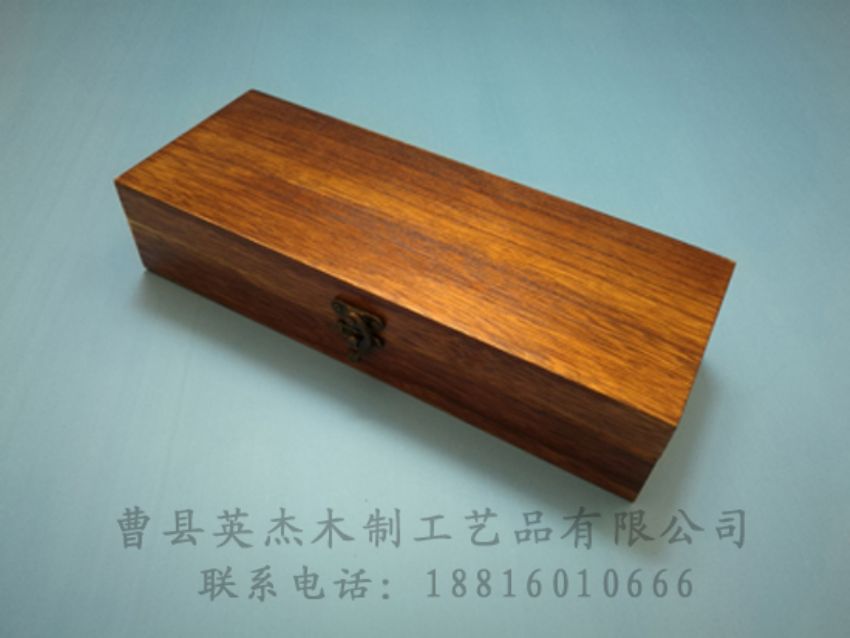 點(diǎn)擊查看詳細(xì)信息<br>標(biāo)題：竹木茶葉盒 閱讀次數(shù)：894