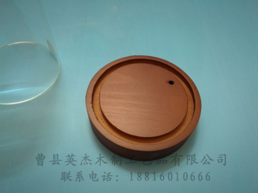 點(diǎn)擊查看詳細(xì)信息<br>標(biāo)題：木制底座  木制杯蓋 閱讀次數(shù)：837