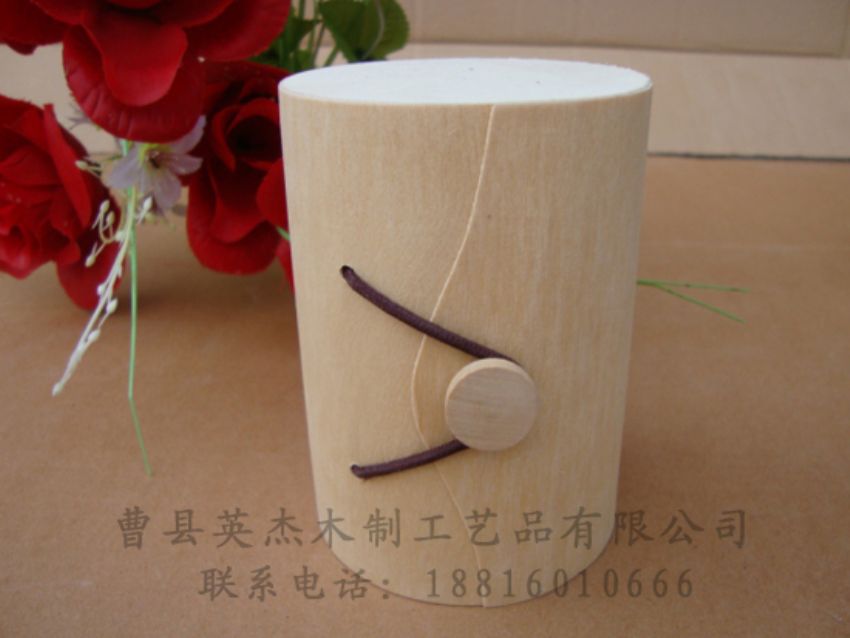 點(diǎn)擊查看詳細(xì)信息<br>標(biāo)題：樺木樹(shù)皮盒 閱讀次數(shù)：1273
