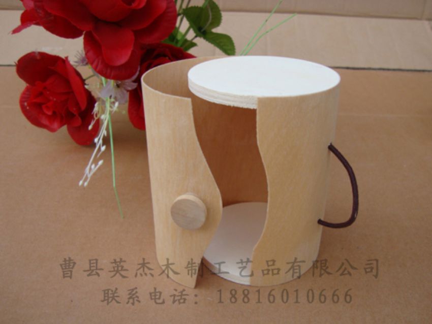 點(diǎn)擊查看詳細(xì)信息<br>標(biāo)題：樺木樹(shù)皮盒 閱讀次數(shù)：1282