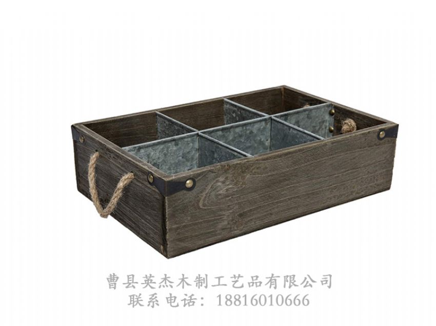 點(diǎn)擊查看詳細(xì)信息<br>標(biāo)題：木制酒盒 閱讀次數(shù)：679