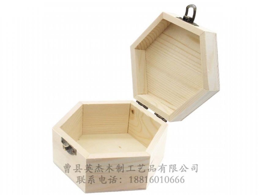點擊查看詳細信息<br>標題：木制文具包裝盒 閱讀次數(shù)：687