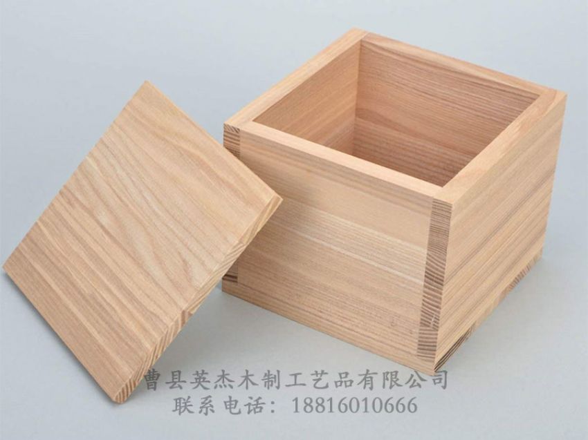 點擊查看詳細信息<br>標題：木制文具包裝盒 閱讀次數(shù)：710