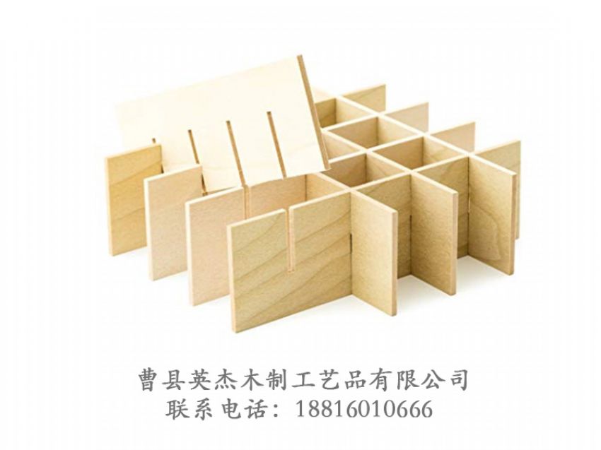 點(diǎn)擊查看詳細(xì)信息<br>標(biāo)題：木制精油盒 閱讀次數(shù)：779