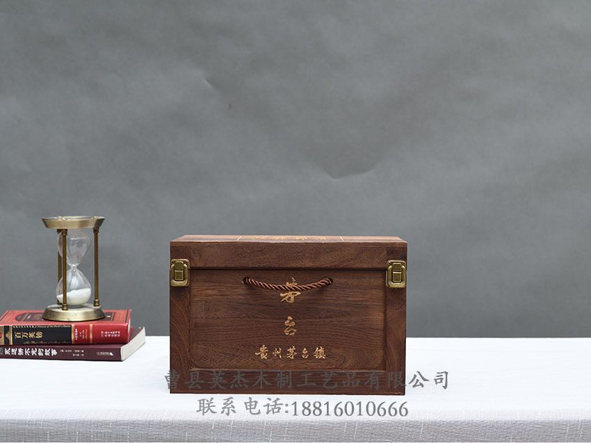 點(diǎn)擊查看詳細(xì)信息<br>標(biāo)題：木制白酒盒 閱讀次數(shù)：1233