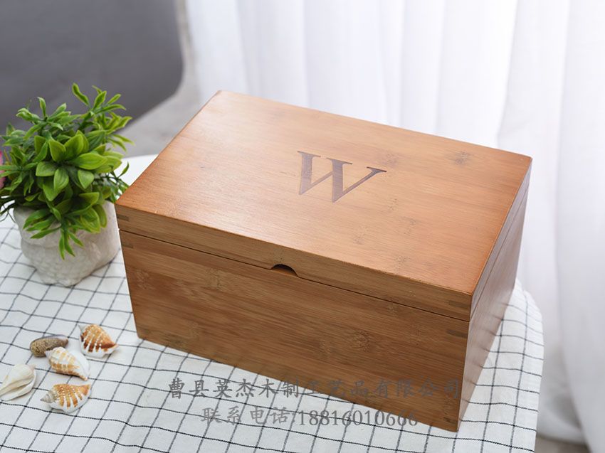 點(diǎn)擊查看詳細(xì)信息<br>標(biāo)題：竹木茶葉盒 閱讀次數(shù)：1210